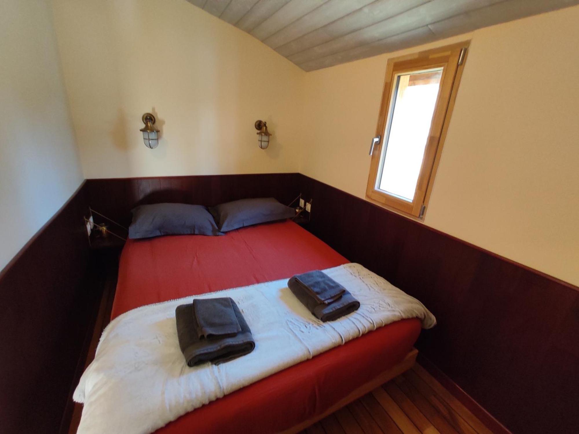 Domaine De La Clauzade Bed & Breakfast Saint-Germain-les-Vergnes Стая снимка