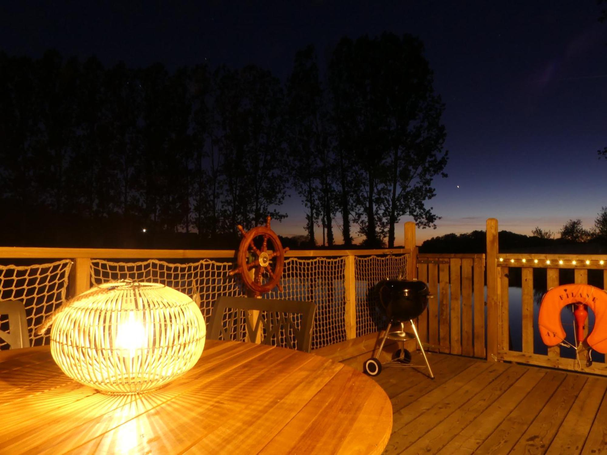 Domaine De La Clauzade Bed & Breakfast Saint-Germain-les-Vergnes Екстериор снимка