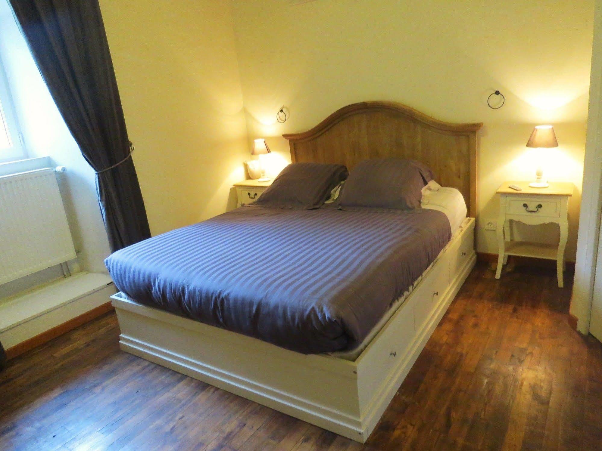 Domaine De La Clauzade Bed & Breakfast Saint-Germain-les-Vergnes Екстериор снимка