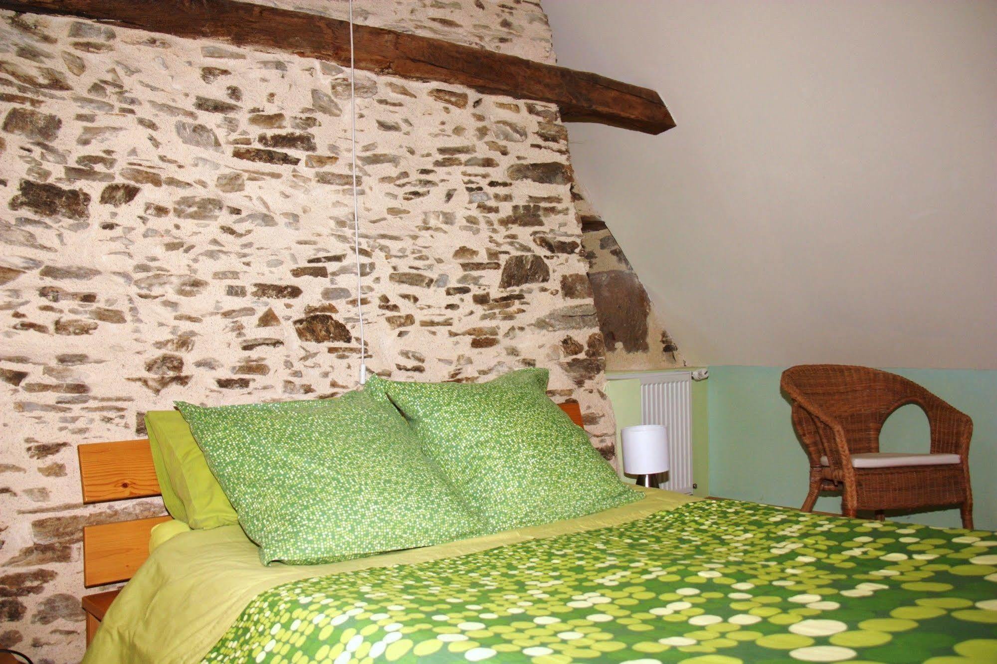Domaine De La Clauzade Bed & Breakfast Saint-Germain-les-Vergnes Екстериор снимка