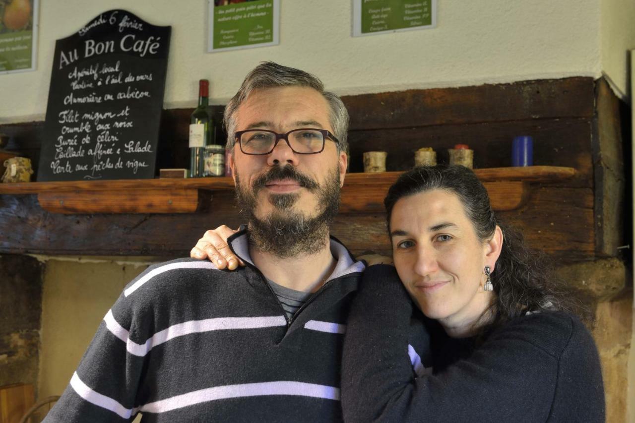 Domaine De La Clauzade Bed & Breakfast Saint-Germain-les-Vergnes Екстериор снимка